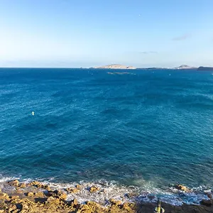 https://melenara-beach-avenue-apartments.in-canary-islands.com