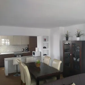 https://la-casa-de-la-playa-puerto-del-carmen-lanzarote.puertodelcarmen-hotels.org
